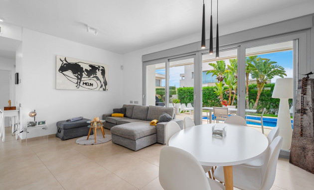 Revente - Villa - Orihuela Costa - Vistabella Golf