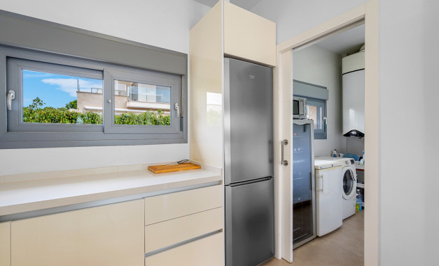 Revente - Villa - Orihuela Costa - Vistabella Golf