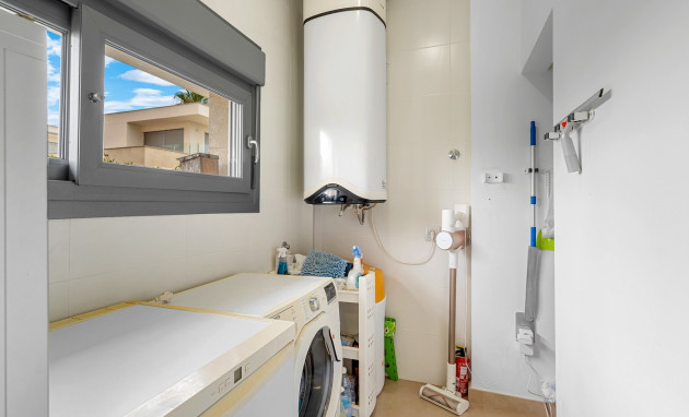 Revente - Villa - Orihuela Costa - Vistabella Golf