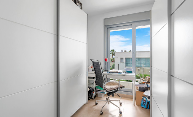 Revente - Villa - Orihuela Costa - Vistabella Golf