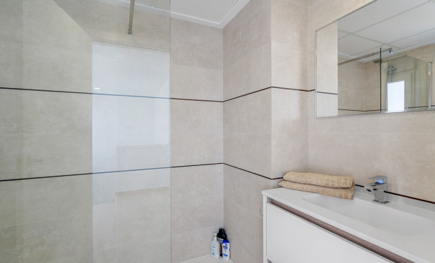 Revente - Villa - Orihuela Costa - Vistabella Golf