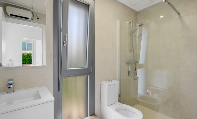 Revente - Villa - Orihuela Costa - Vistabella Golf