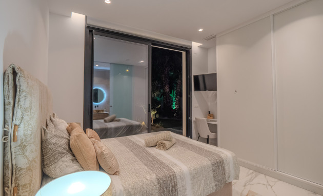 Herverkoop - Villa - Orihuela Costa - Las Colinas Golf