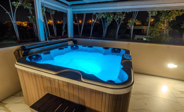 Herverkoop - Villa - Orihuela Costa - Las Colinas Golf