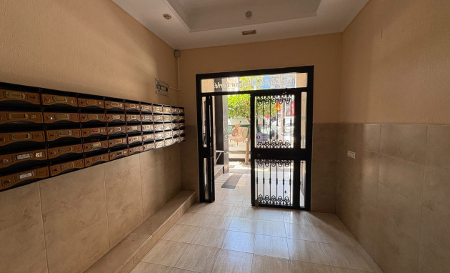 Herverkoop - Apartments - Torrevieja - Centro