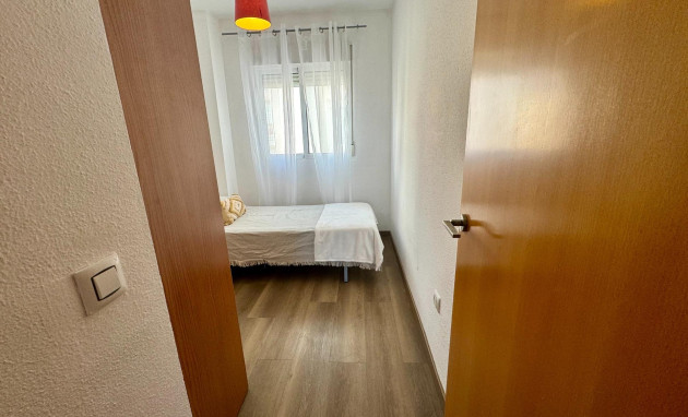 Revente - Apartment - Torrevieja - Estacion de autobuses