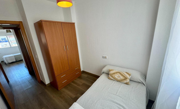 Revente - Apartment - Torrevieja - Estacion de autobuses