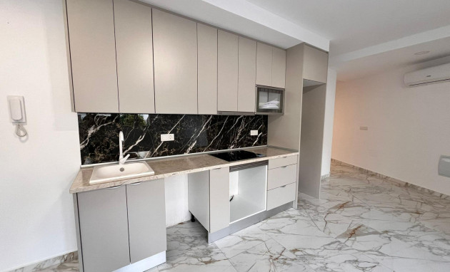 Revente - Apartment - Torrevieja - Estacion de autobuses