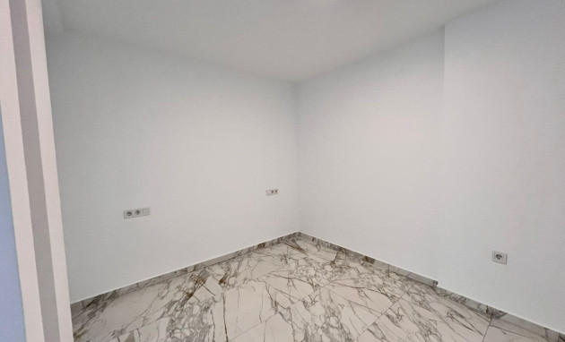 Revente - Apartment - Torrevieja - Estacion de autobuses