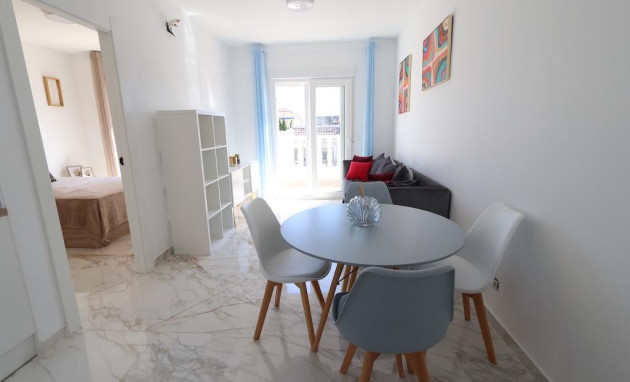 Herverkoop - Terraced house - Torrevieja - San luis