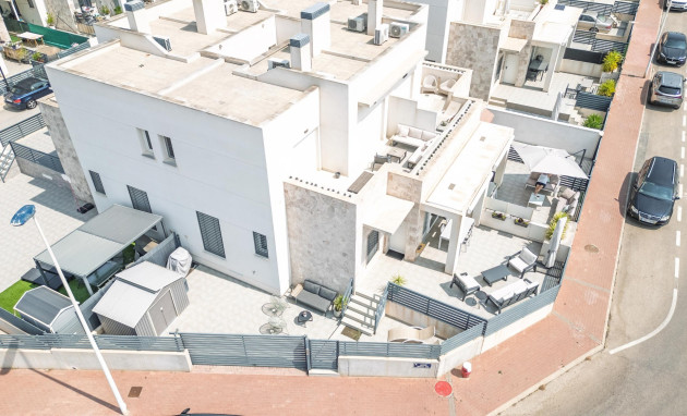 Herverkoop - Quad House - Torrevieja - Aguas Nuevas