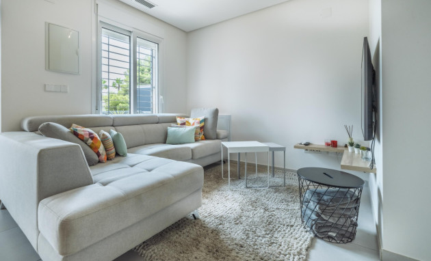 Herverkoop - Quad House - Torrevieja - Aguas Nuevas