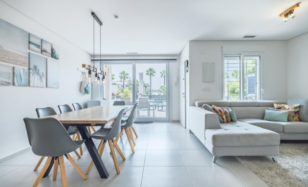 Herverkoop - Quad House - Torrevieja - Aguas Nuevas