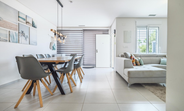 Herverkoop - Quad House - Torrevieja - Aguas Nuevas