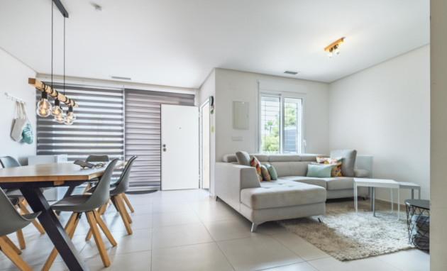 Herverkoop - Quad House - Torrevieja - Aguas Nuevas