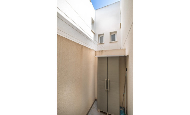 Herverkoop - Quad House - Torrevieja - Aguas Nuevas