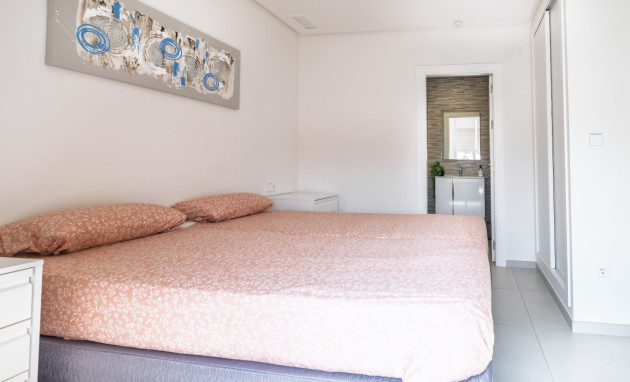 Herverkoop - Quad House - Torrevieja - Aguas Nuevas