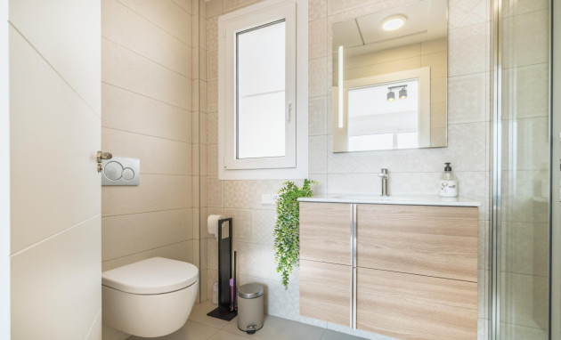 Herverkoop - Quad House - Torrevieja - Aguas Nuevas