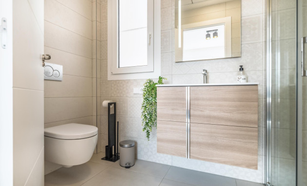 Herverkoop - Quad House - Torrevieja - Aguas Nuevas