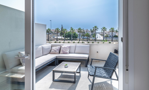 Herverkoop - Quad House - Torrevieja - Aguas Nuevas
