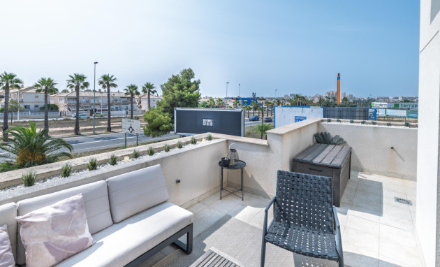 Herverkoop - Quad House - Torrevieja - Aguas Nuevas