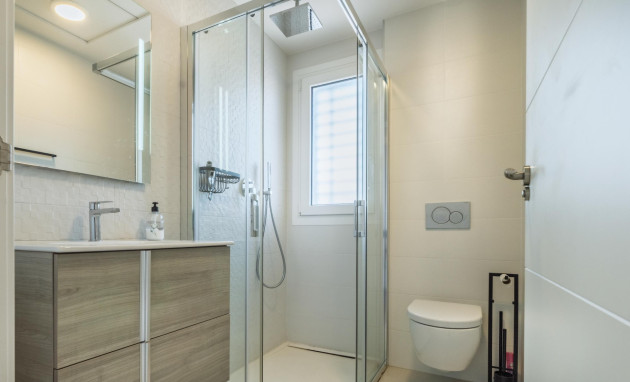 Herverkoop - Quad House - Torrevieja - Aguas Nuevas