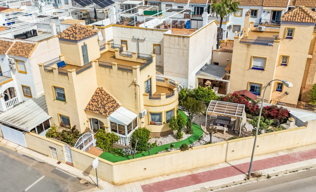 Herverkoop - Villa - Orihuela Costa - Los Almendros-La Florida