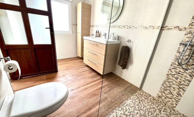 Herverkoop - Villa - Torrevieja - Centro