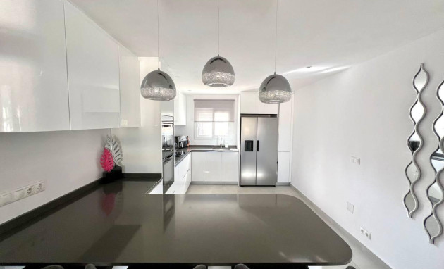 Herverkoop - Villa - Torrevieja - Centro