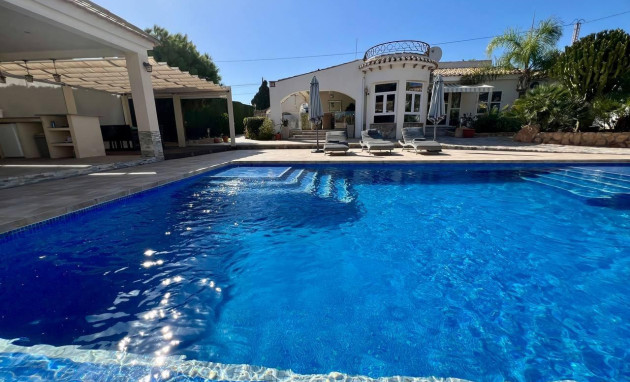 Herverkoop - Villa - Torrevieja - Centro