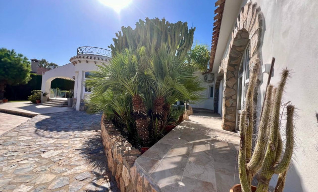 Herverkoop - Villa - Torrevieja - Centro