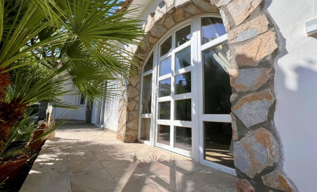 Herverkoop - Villa - Torrevieja - Centro