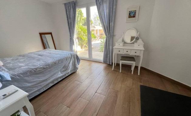 Herverkoop - Villa - Torrevieja - Centro