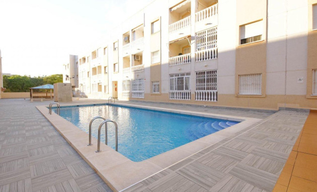 Herverkoop - Apartment - Torrevieja - Estacion de autobuses