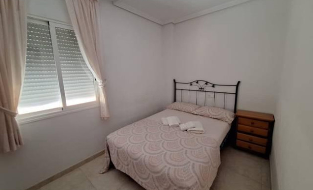 Herverkoop - Bungalow - Gelijkvloers - Torrevieja - Centro