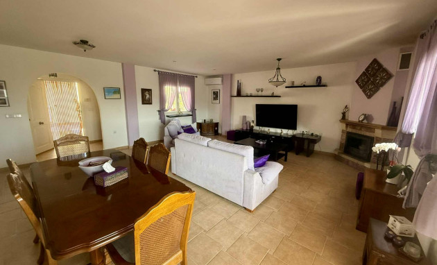 Resale - Detached House / Villa - Almoradí