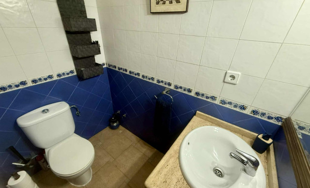 Resale - Detached House / Villa - Almoradí