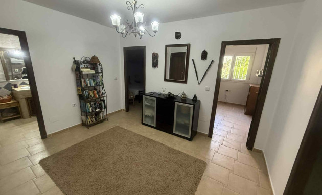 Resale - Detached House / Villa - Almoradí