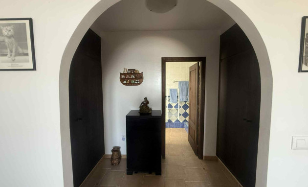 Resale - Detached House / Villa - Almoradí