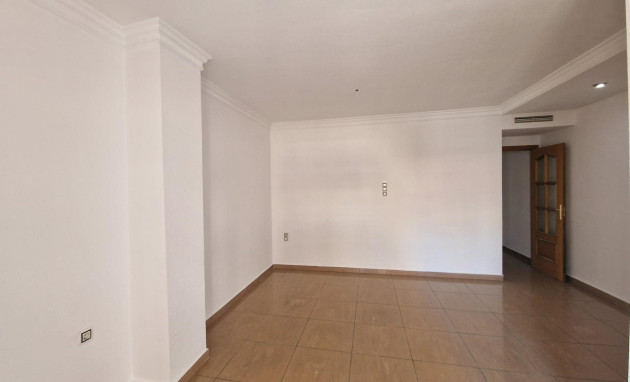 Revente - Apartment - Torrevieja - Paseo maritimo