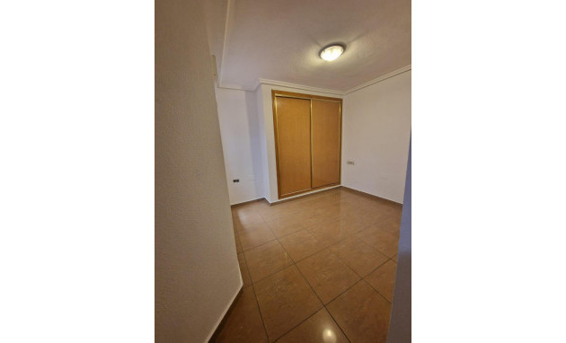 Revente - Apartment - Torrevieja - Paseo maritimo