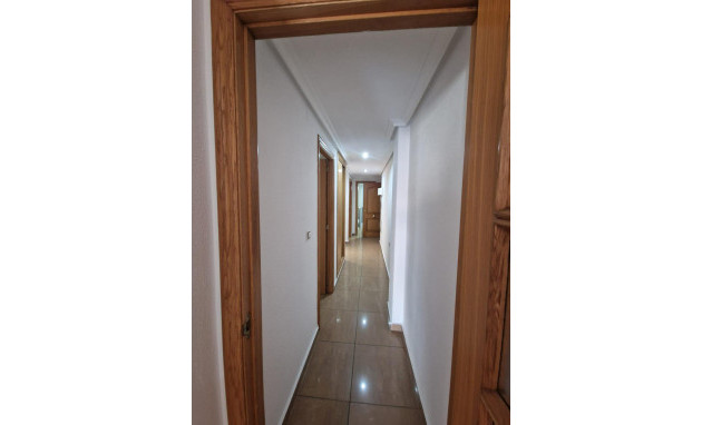 Revente - Apartment - Torrevieja - Paseo maritimo