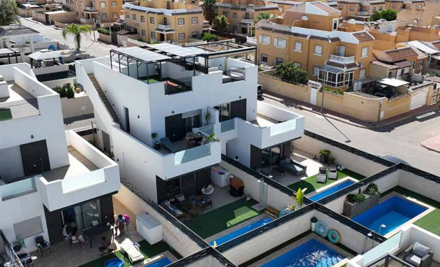 Herverkoop - Detached Villa - Ciudad Quesada - Doña Pepa