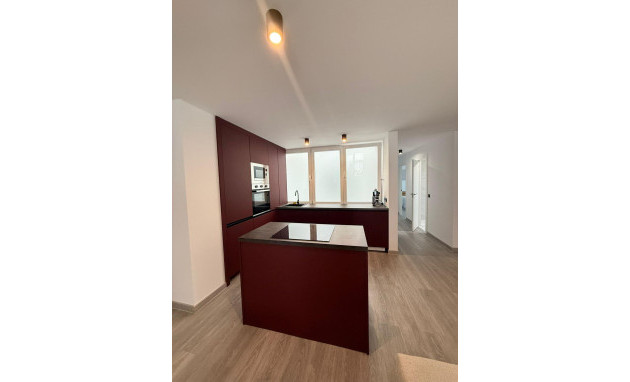 Herverkoop - Apartment - Torrevieja - Estacion de autobuses