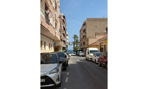 Herverkoop - Apartment - Torrevieja - Estacion de autobuses