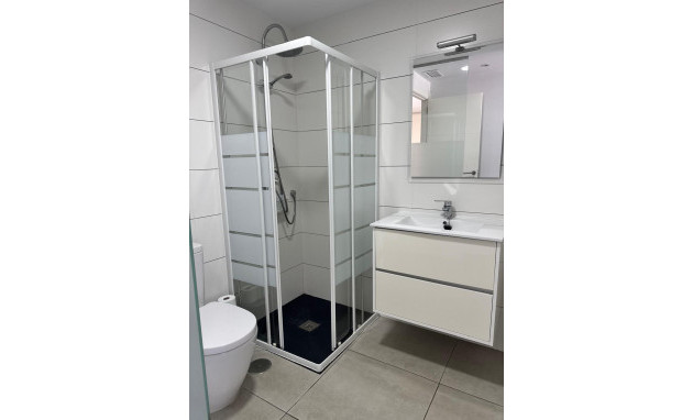 Herverkoop - Bungalow - Gelijkvloers - Torrevieja - Aguas nuevas 2