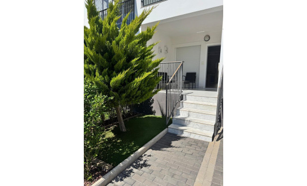 Herverkoop - Bungalow - Gelijkvloers - Torrevieja - Aguas nuevas 2