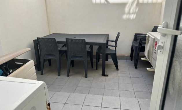 Herverkoop - Bungalow - Gelijkvloers - Torrevieja - Aguas nuevas 2