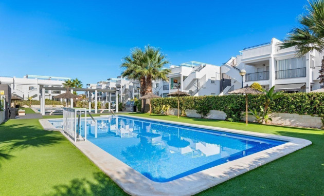 Herverkoop - Bungalow - Gelijkvloers - Torrevieja - Aguas nuevas 2