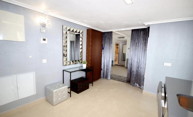 Herverkoop - Apartment - Torrevieja - Punta prima